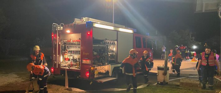 24-Stunden-Übung der Jugendgruppen von THW, Feuerwehr und Maltesern 24-Stunden-Übung der Jugendgruppen von THW, Feuerwehr und Maltesern